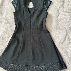 Girl’s sequin black dress